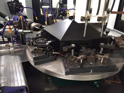 智能制造升級(jí)利器 門(mén)鉸鏈鉆攻專(zhuān)機(jī)與數(shù)控機(jī)床的銷(xiāo)售與應(yīng)用前景