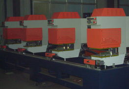 廠家直銷(xiāo)高質(zhì)量彩色塑窗無(wú)縫焊接機(jī)——支持混批，來(lái)電咨詢(xún)價(jià)格、廠家及圖片